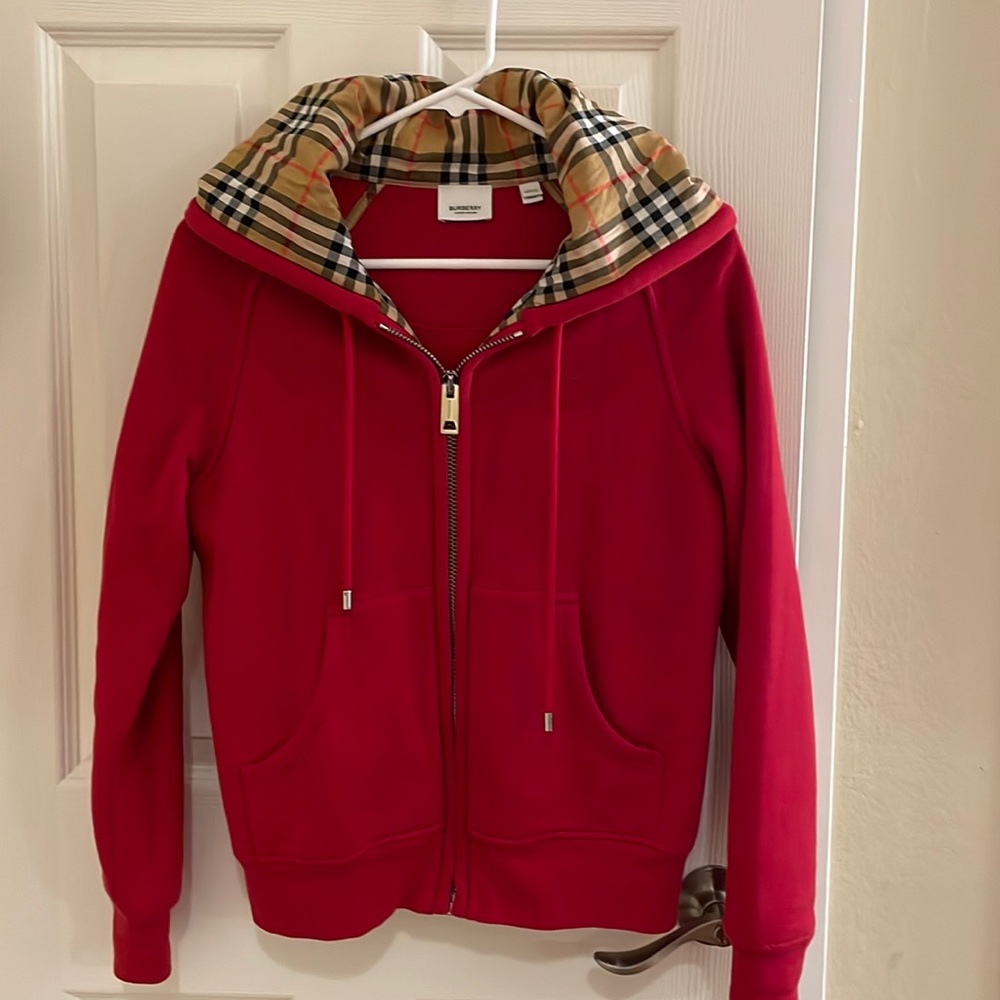 Authentic. Excellent condition.